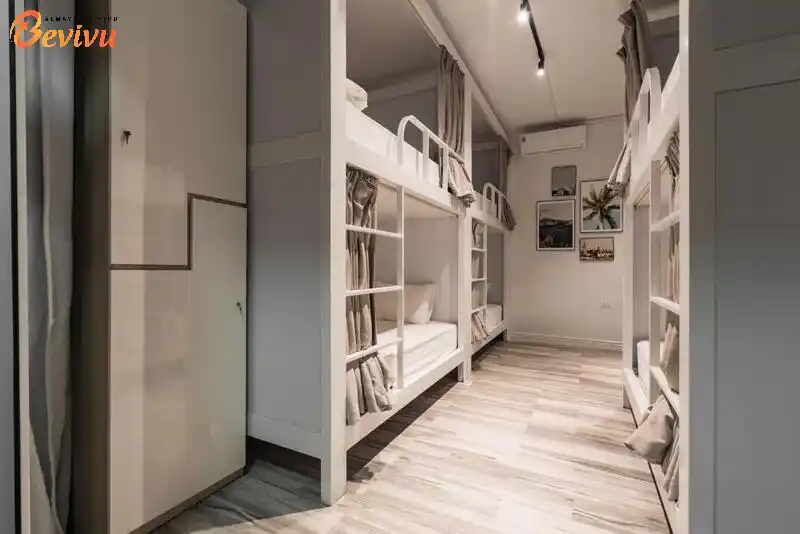 6-Bed Mixed Dormitory Room