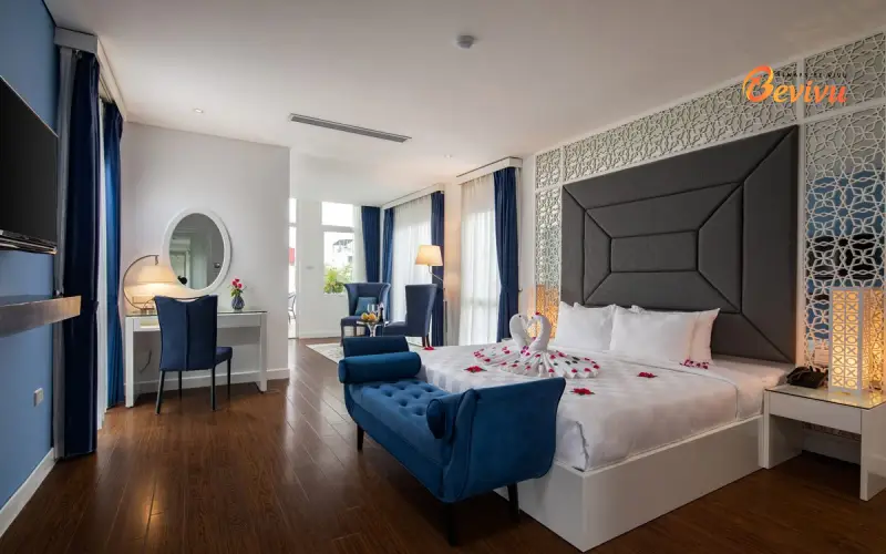 Le Petit Prince Hotel & Rooftop Bar