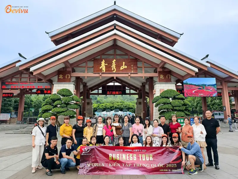 Review tour Nam Ninh