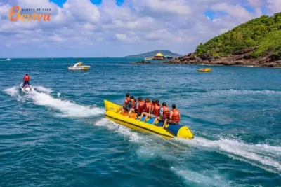 Trải nghiệm các hoạt động trên biển