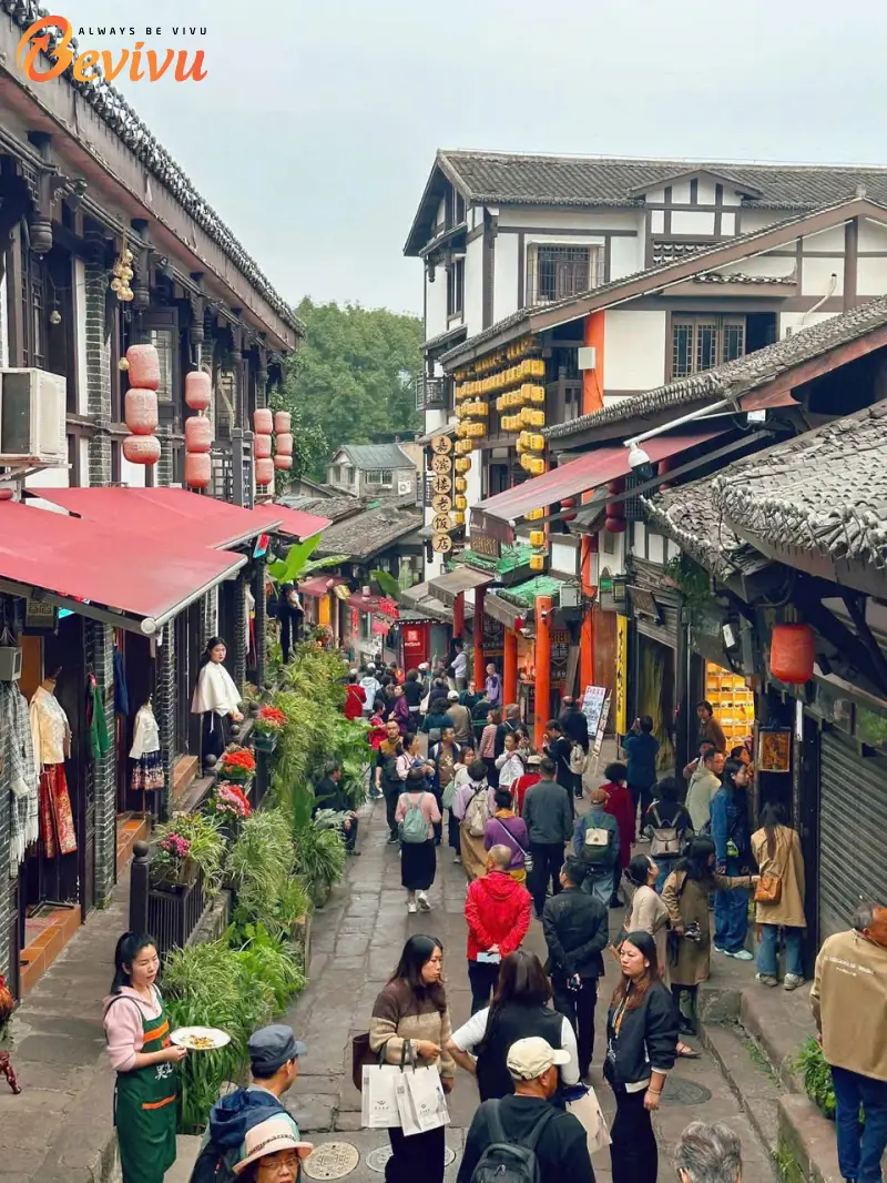 Một góc chợ nhộn nhịp tại Từ Khí Khẩu. tham quan chợ tại từ khí khẩu