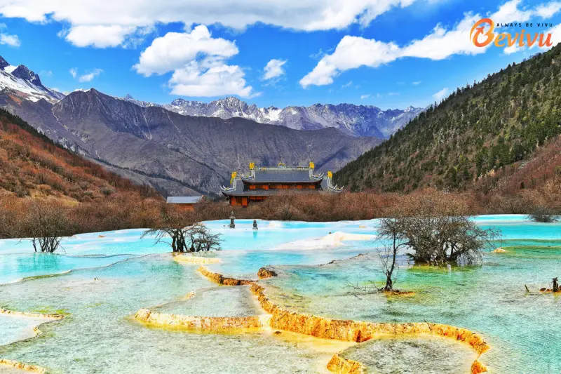 Đền Zharu – nơi lưu giữ tinh thần Phật giáo Tây Tạng tại Cửu Trại Câu Đền Zharu – du lịch Cửu Trại Câu