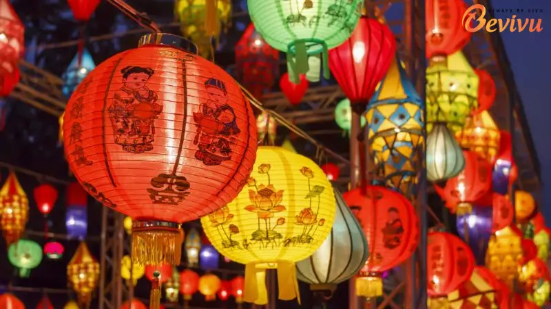 Khung cảnh lung linh với những chiếc đèn lồng rực rỡ lễ hội đèn lồng tại cửu trại câu