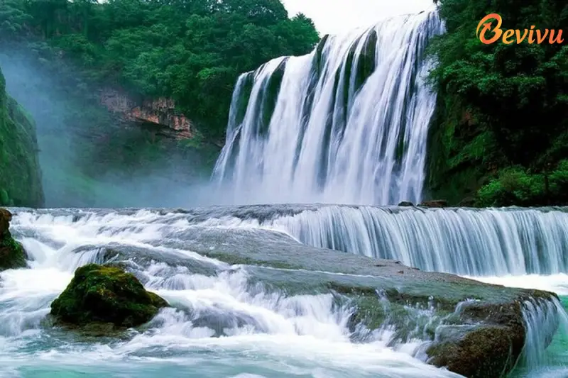 Longgong với những dòng suối chảy trong vắt địa điểm du lịch gần thái bình cổ trấn