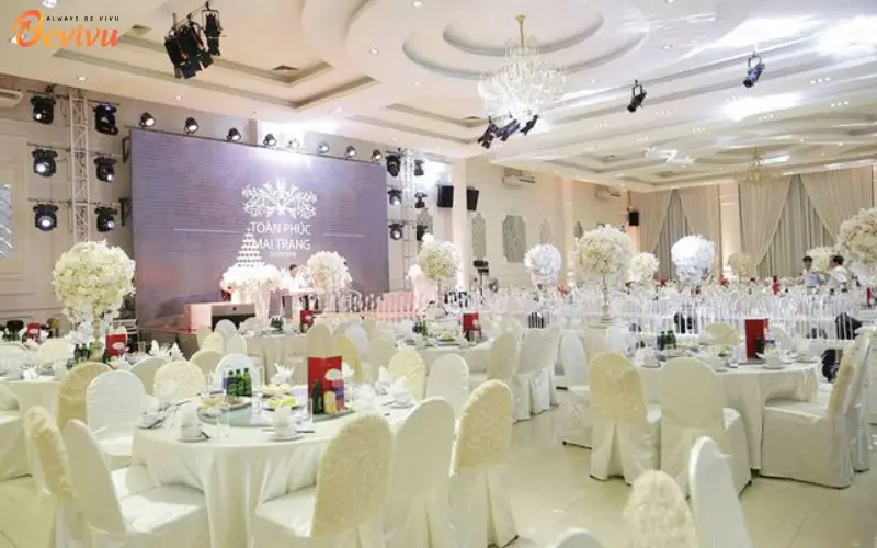 Hệ thống nhà hàng Long Vĩ Palace địa điểm tổ chức tiệc tại Hệ thống nhà hàng Long Vĩ Palace