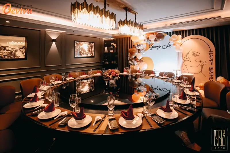 Dinning 1998 Địa điểm tổ chức tiệc tại Dinning 1998
