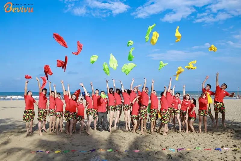 tổ chức tour du lịch teambuilding tại Hải Tiến