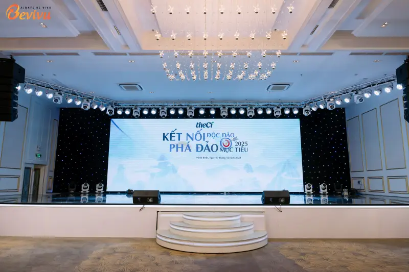 Thiết kế thi công sân khấu sự kiện