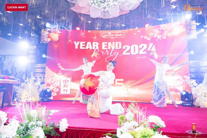 Hệ thống âm thanh - ánh sáng trong sự kiện Thiết kế thi công sân khấu sự kiện year end party