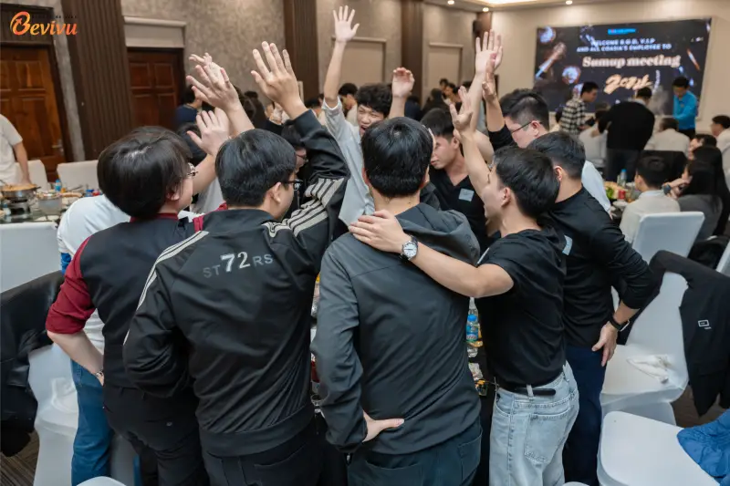 Không khí tổ chức tiệc cuối năm cho doanh nghiệp sản xuất Tổ chức tiệc cuối năm công ty với không khí sôi động