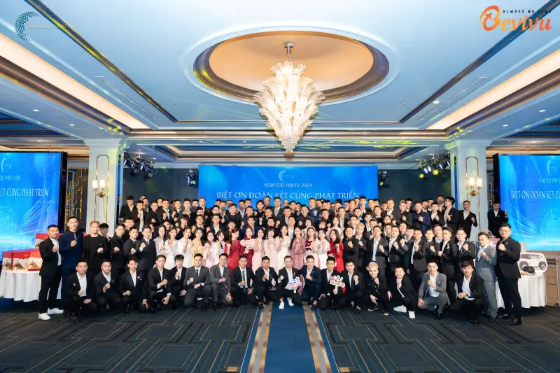Tri ân khách hàng và đối tác Tiệc year end party bất động sản