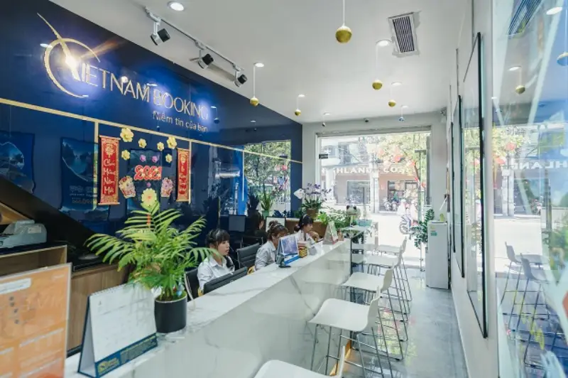 Công ty du lịch tại Hà Nội Vietnam Booking