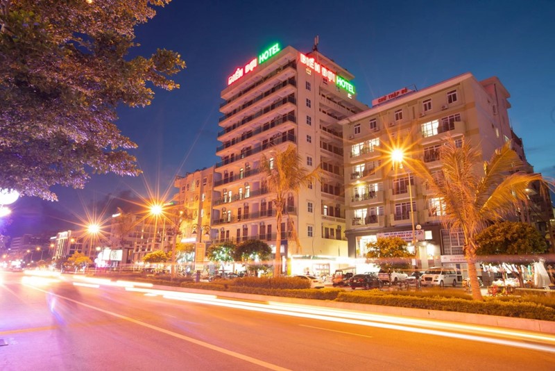 toàn cảnh biển đợi hotel