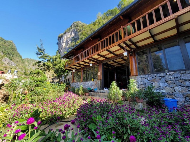 Triple Room With Mountain View