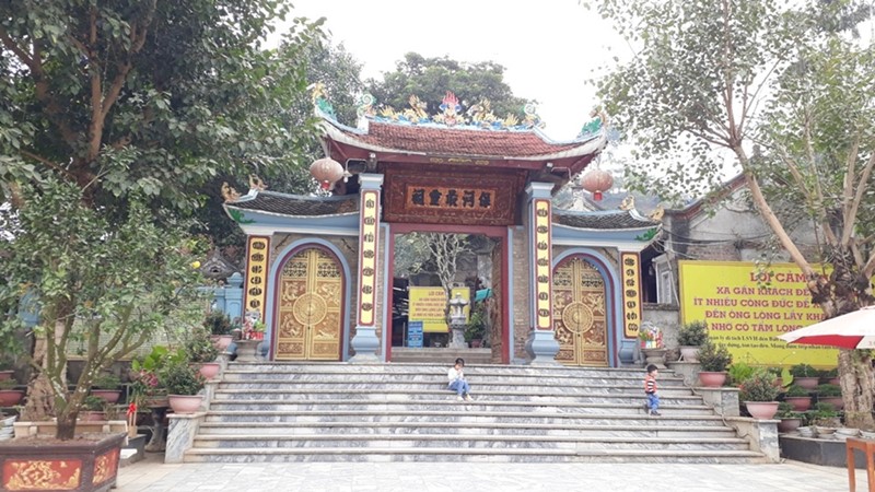 đền Bảo Hà được nhiều du khách ghé thăm