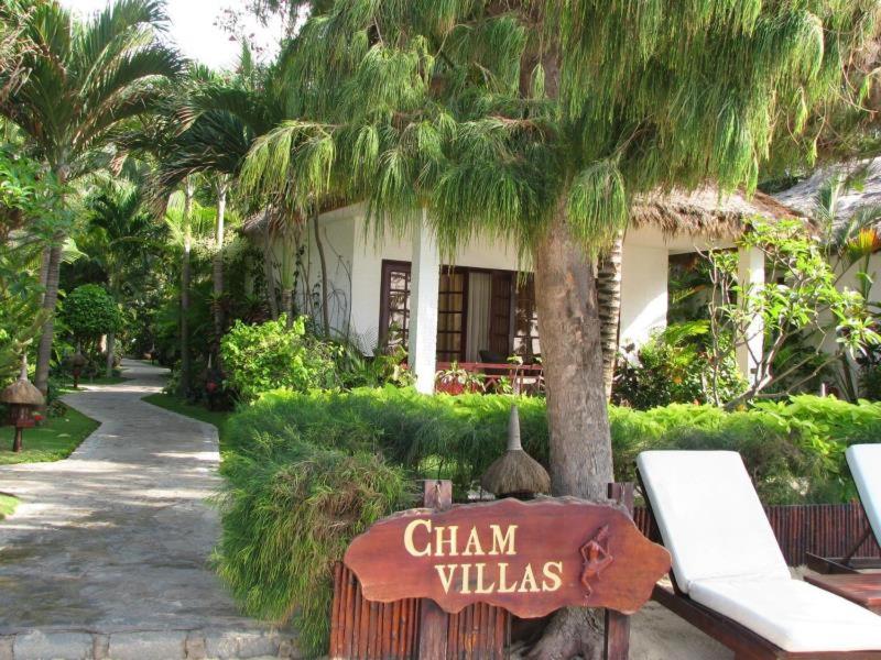 Cham Villas