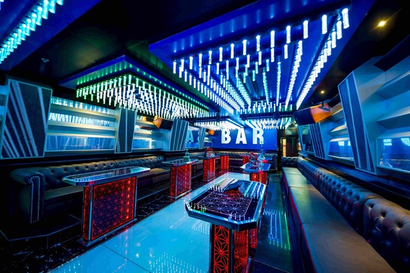 Karaoke tại khách sạn
