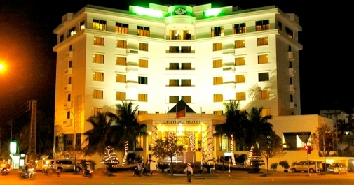 cảnh khách sạn về đêm